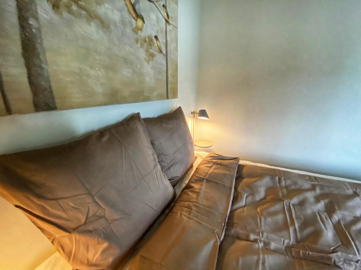 Broncks Apartment 2 - Modern 2-Bedroom In The Heart Of Torshavn Ngoại thất bức ảnh